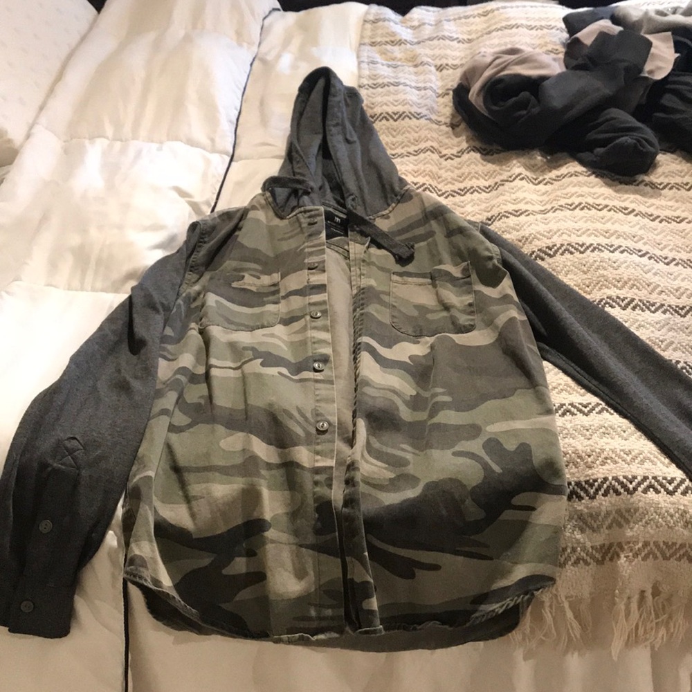 Cotton on small flannel/sweater